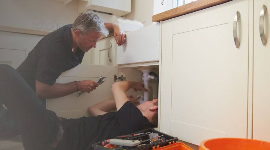Professional burst pipe repair services in Knoxville, IA